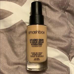 Smashbox foundation